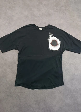 Moncler Printed T-Shirt – Black – Size L, marque: Moncler, état: Très bon état, taille: L, 45,00 €, 47,95 € Protection acheteurs incluse