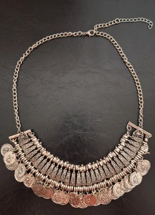 Collier ethnique argenté – Médailles gravées & esprit tribal chic, condition: Very good, €18.00, €19.60 includes Buyer Protection