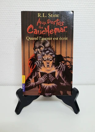Livre Aux portes du Cauchemar - Quand l'avenir est écrit - RL Stine - Très Bon Etat, condition: Very good, €2.50, €3.33 includes Buyer Protection