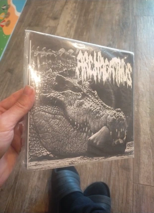 Archagatus bestial vomit 7" split, condizioni: Ottime, €8.00, €9.10 include la Protezione acquisti