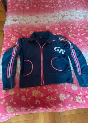 Felpa grease L, marke: Grease, zustand: Sehr gut, größe: L / 40 / 12, 2,00 €, 2,80 € inklusive Vinted-Käuferschutz