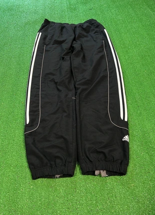 00'S Adidas vintage Baggy trackPants Rare Black Size M, marke: adidas, zustand: Sehr gut, größe: M, 34,97 €, 37,42 € inklusive Vinted-Käuferschutz