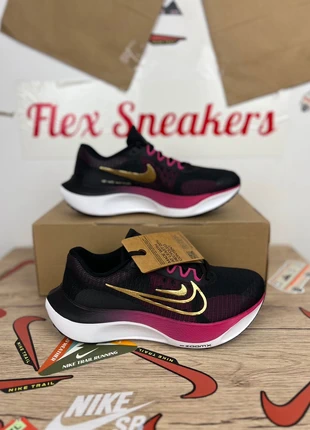 Nike Zoom Fly 5 taille 39, brand: Nike, condizioni: Nuovo con cartellino, taglia: 39, €109.00, €115.15 include la Protezione acquisti