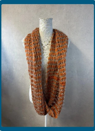 Écharpe marron et orange en maille bouclée – Lot MI30, condition: Very good, €7.10, €8.16 includes Buyer Protection Pro