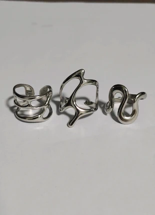 adjustable stainless steel hollowed out irregular ring series, marque: y2k, état: Très bon état, taille: Ajustable, 13,50 €, 14,88 € Protection acheteurs incluse