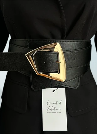 🖤 Cinturón negro estilo vintage Y2K de polipiel con hebilla dorada para cinturas de 78 a 92 cm, marca: Vintage Dressing, estado: Nuevo con etiquetas, tamaño: Ajustable, 25,00 €, 26,95 € Protección al comprador incluida