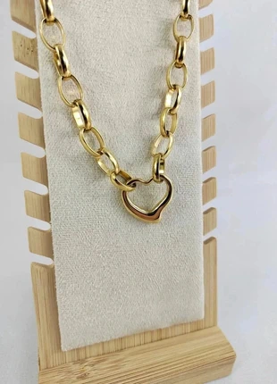 Collier Luxueux en Acier Inoxydable Doré en Forme de Cœur . ref: X31 3/22, marke: sans marque, zustand: Sehr gut, 12,90 €, 14,25 € beinhaltet Vinted-Käuferschutz Pro