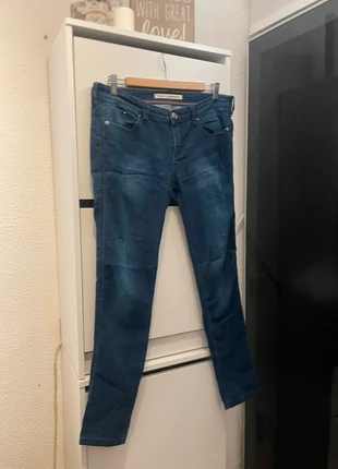 Pantalón vaquero, marque: Stradivarius, état: Très bon état, taille: XL / 42 / 14, 6,00 €, 7,00 € Protection acheteurs incluse