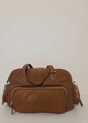Borsa Pocket Miu Miu, marke: Miu Miu, zustand: Neu, mit Etikett, 1 900,00 €, 1 995,70 € inklusive Vinted-Käuferschutz