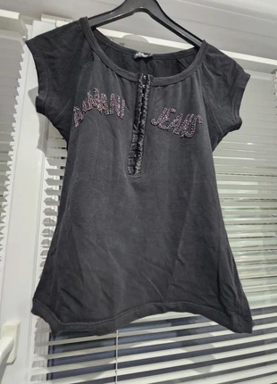 Haut Armani Jeans noir – Taille XS – Made in Italy, brand: Armani Jeans, condizioni: Buone, taglia: XS / IT 38 / EU 34, €6.00, €7.00 include la Protezione acquisti