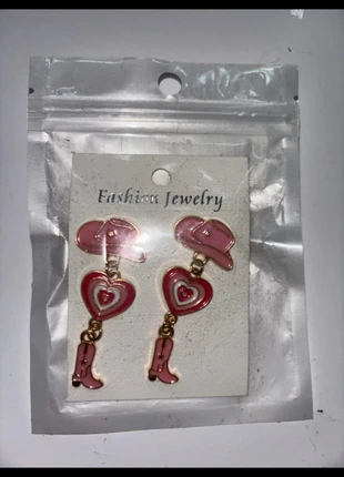 Dames oorbellen, brand: Shein, condizioni: Nuovo con cartellino, €1.00, €1.75 include la Protezione acquisti