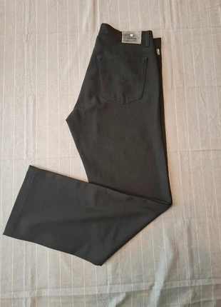 Pantalon noir Versace – Made in Italy (Taille 48 / 34 US), marque: Versace, état: Bon état, taille: W38 | FR 48, 20,00 €, 21,70 € Protection acheteurs incluse