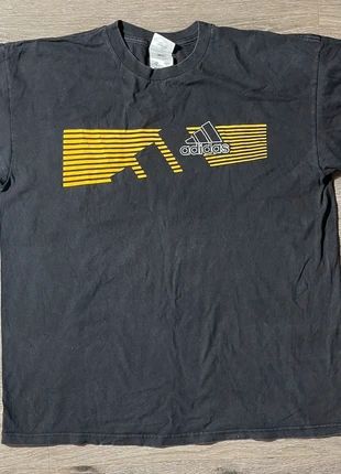T-shirt Adidas Noir & Jaune – Taille XL – Vintage Streetwear, brand: adidas, condition: Good, size: XL, €5.00, €5.95 includes Buyer Protection