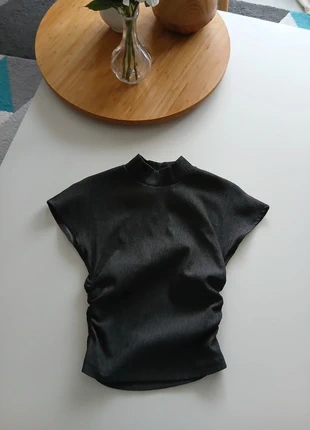 Haut zara, marque: Zara, état: Très bon état, taille: S / 36 / 8, 4,00 €, 4,90 € Protection acheteurs incluse