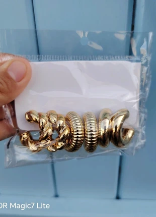 Boucles d'oreilles dorées lot 3 neuves 🌸, staat: Nieuw met prijskaartje, € 3,00, € 3,85 inclusief Kopersbescherming