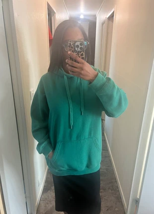 Sweat à capuche vert, marke: Pull & Bear, zustand: Sehr gut, größe: M / 38 / 10, 3,00 €, 3,85 € inklusive Vinted-Käuferschutz