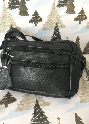 Sac banane en cuir noir, état: Neuf sans étiquette, 9,00 €, 10,15 € Protection acheteurs incluse