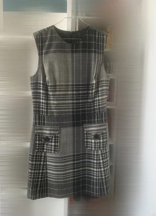 Robe Caroll chic carreaux ancien modèle doublé, marque: Caroll, état: Très bon état, taille: M / 38 / 10, 38,00 €, 40,60 € Protection acheteurs incluse