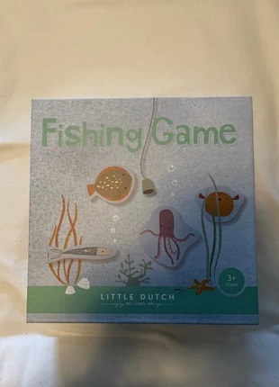Little Dutch Fishing game 3+, merk: Little Dutch, staat: Nieuw zonder prijskaartje, maat: 3 jaar / 98 cm, € 4,00, € 4,90 inclusief Kopersbescherming