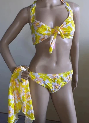 🌺 Superbe maillot de bain + petit paréo assorti jaune et blanc NEUF taille XL 🌺, marque: Lingerie Land, état: Neuf avec étiquette, taille: XL / 42 / 14, 12,00 €, 13,30 € Protection acheteurs incluse