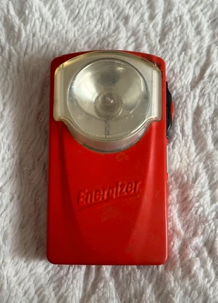 Lampe torche poche attache Energizer rouge vintage, marque: Energizer, état: Bon état, 15,00 €, 16,45 € Protection acheteurs incluse