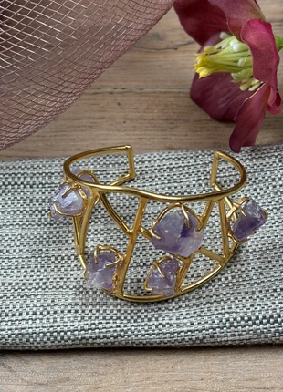 Superbe manchette bonbon améthyste brute. Belle transparence., état: Très bon état, 17,00 €, 18,55 € Protection acheteurs (Pro) incluse