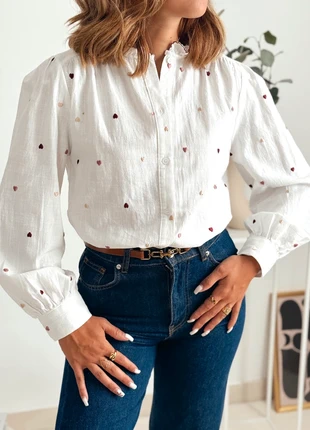 Blouse écru à coeurs brodes M, brand: Boutique Parisienne, condizioni: Ottime, taglia: M / IT 42 / EU 38, €33.00, €35.35 include la Protezione acquisti Pro