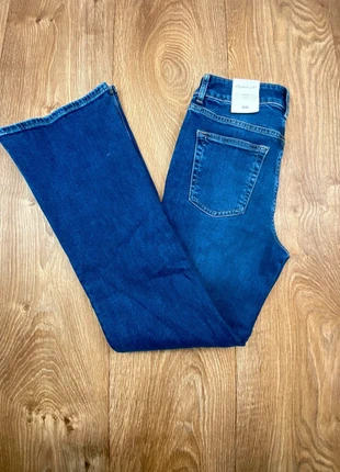 Jeans femme Gant neuf taille 28, marque: GANT, état: Neuf avec étiquette, taille: S / 36 / 8, 50,00 €, 53,20 € Protection acheteurs (Pro) incluse
