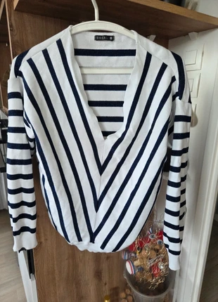 Pull breal marinière, merk: Bréal, staat: Heel goed, maat: M / 38 / 10, € 8,00, € 9,10 inclusief Kopersbescherming