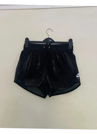 Short noir Nike, brand: Nike, condition: Very good, size: XS / 34 / 6, €7.50, €8.58 includes Buyer Protection