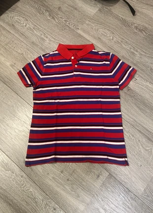 Tommy Hilfiger polo (14y), merk: Tommy Hilfiger, staat: Heel goed, maat: 14 jaar / 164 cm, € 3,99, € 4,89 inclusief Kopersbescherming