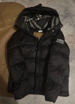 Burberry London Lockwell Puffer Jacket XL, merk: Burberry, staat: Heel goed, maat: XL, € 160,00, € 168,70 inclusief Kopersbescherming