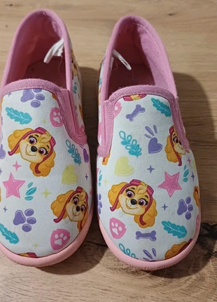 Chaussons stella, marque: Nickelodeon, état: Très bon état, taille: 28, 2,50 €, 3,33 € Protection acheteurs incluse