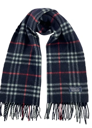 Burberry Schal Marineblau, marke: Burberry, zustand: Sehr gut, 38,70 €, 41,34 € inklusive Vinted-Käuferschutz