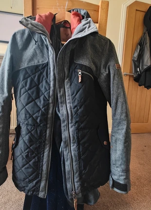 Roxy ski snow jacket very warm and 10k waterproof like new, brand: Roxy, condition: Very good, size: S / 8, £25.00, £26.95 includes Buyer Protection