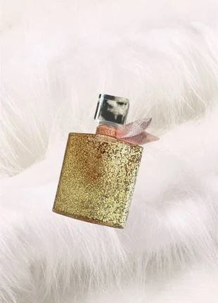 Petit flacon vide collection de la miniature eau de parfum la vie est belle Lancôme édition Noël, marque: Lancôme, état: Neuf avec étiquette, 8,00 €, 9,10 € Protection acheteurs incluse