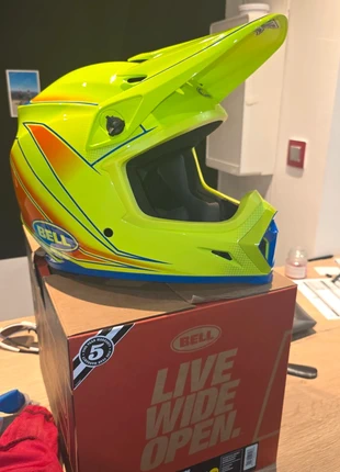 Casque Motocross BELL MX-9 MIPS - État neuf !, brand: Bell, condizioni: Nuovo senza cartellino, €100.00, €105.70 include la Protezione acquisti