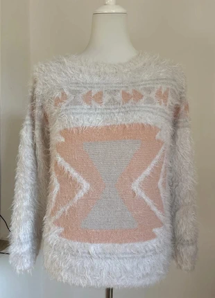 Pull femme d’hivers blanc beige effet poilu pimkie en très bon état taille 36/S, marque: Pimkie, état: Très bon état, taille: S / 36 / 8, 10,00 €, 11,20 € Protection acheteurs incluse