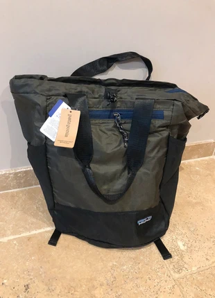 Sac a dos patagonia 27 litres transformable kaki et noir neuf, marke: Patagonia, zustand: Sehr gut, 40,00 €, 42,70 € inklusive Vinted-Käuferschutz