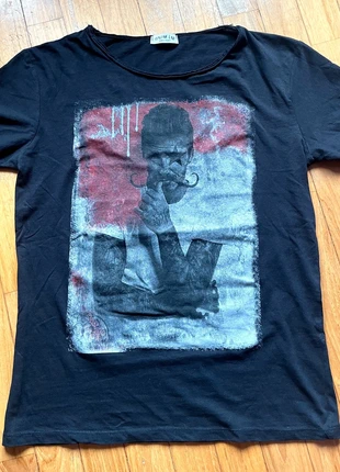 T shirt uomo stampa tattoo baffetto ,nera ,tg. M cotone, brand: Made In Italy, condizioni: Ottime, taglia: M, €12.99, €14.34 include la Protezione acquisti