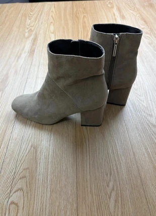 Bottines cuir retourné – Zara Trafaluc – Marron – Taille 36 – Très bon état 👢, marca: Zara, estado: Muy bueno, tamaño: 36, 12,99 €, 14,34 € Protección al comprador incluida