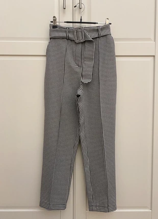 Pantaloni a vita alta pied de poule bianchi e neri ASOS - Taglia S, brand: ASOS, condizioni: Ottime, taglia: S / IT 40 / EU 36, €6.00, €7.00 include la Protezione acquisti