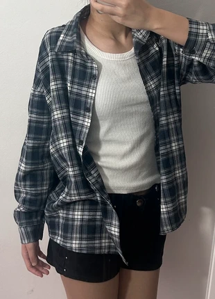 Y2k vintage checkered shirt, marque: Vintage Dressing, état: Très bon état, taille: Taille unique, 18,00 €, 19,60 € Protection acheteurs incluse