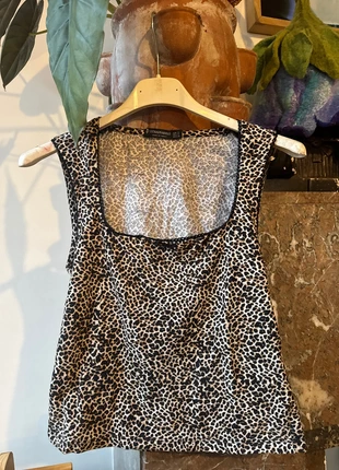 Cute leopard print top, marque: Stradivarius, état: Très bon état, taille: S / 36 / 8, 10,00 €, 11,20 € Protection acheteurs incluse