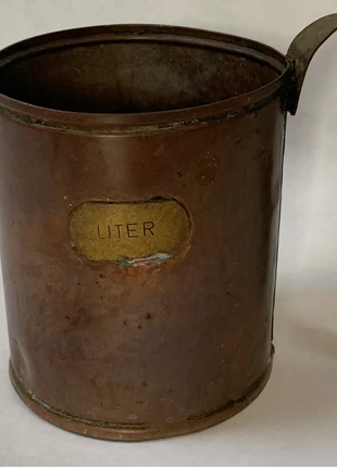 Antique liter measuring cup, état: Bon état, 10,00 €, 11,20 € Protection acheteurs incluse