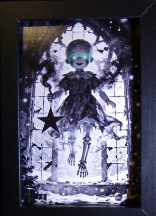 cabinet de curiosité cadre Poupée horreur gothique Noël 10x15cm, brand: Curiosité, condition: Very good, €2.99, €3.84 includes Buyer Protection