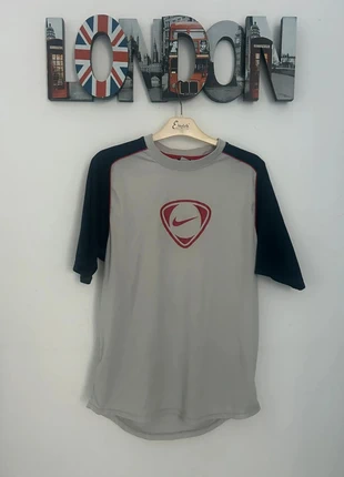 Maillot homme vintage Nike taille M, merk: Nike, staat: Nieuw zonder prijskaartje, maat: M, € 7,00, € 8,05 inclusief Kopersbescherming