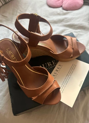 Cuñas Ralph Lauren marrones, marca: Ralph Lauren, estado: Muy bueno, tamaño: 37, 35,00 €, 37,45 € Protección al comprador incluida