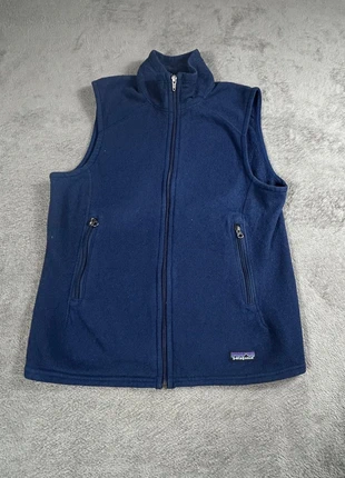 Polaire sans manche en full zip bleue marine Patagonia Synchilla femme taille L, brand: Patagonia, condizioni: Ottime, taglia: L / IT 44 / EU 40, €36.00, €38.50 include la Protezione acquisti Pro