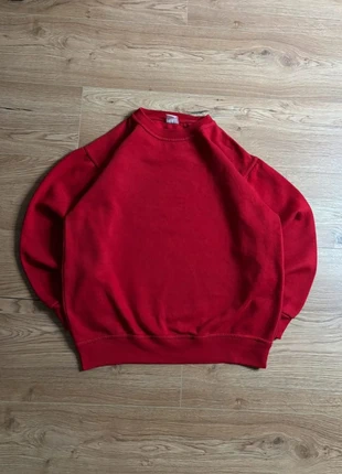 Sweat crewneck vintage rouge taille M, marque: Vintage Dressing, état: Très bon état, taille: M, 16,00 €, 17,50 € Protection acheteurs (Pro) incluse